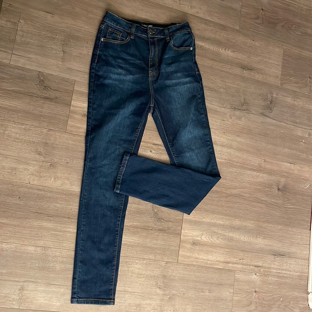 Faahion nova high waisted jeans size 7